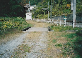 寝覚トンネル付近の廃線 寝覚トンネル付近の廃線