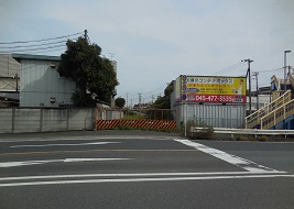 踏切跡付近の廃線 踏切跡付近の廃線